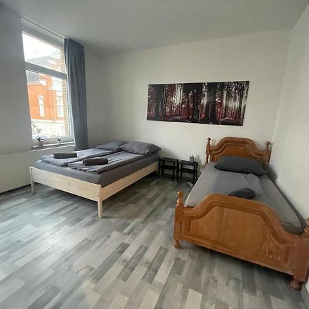 Schoenes Einfaches Zentrales Zimmer In Oldenburg Apartment Exterior photo