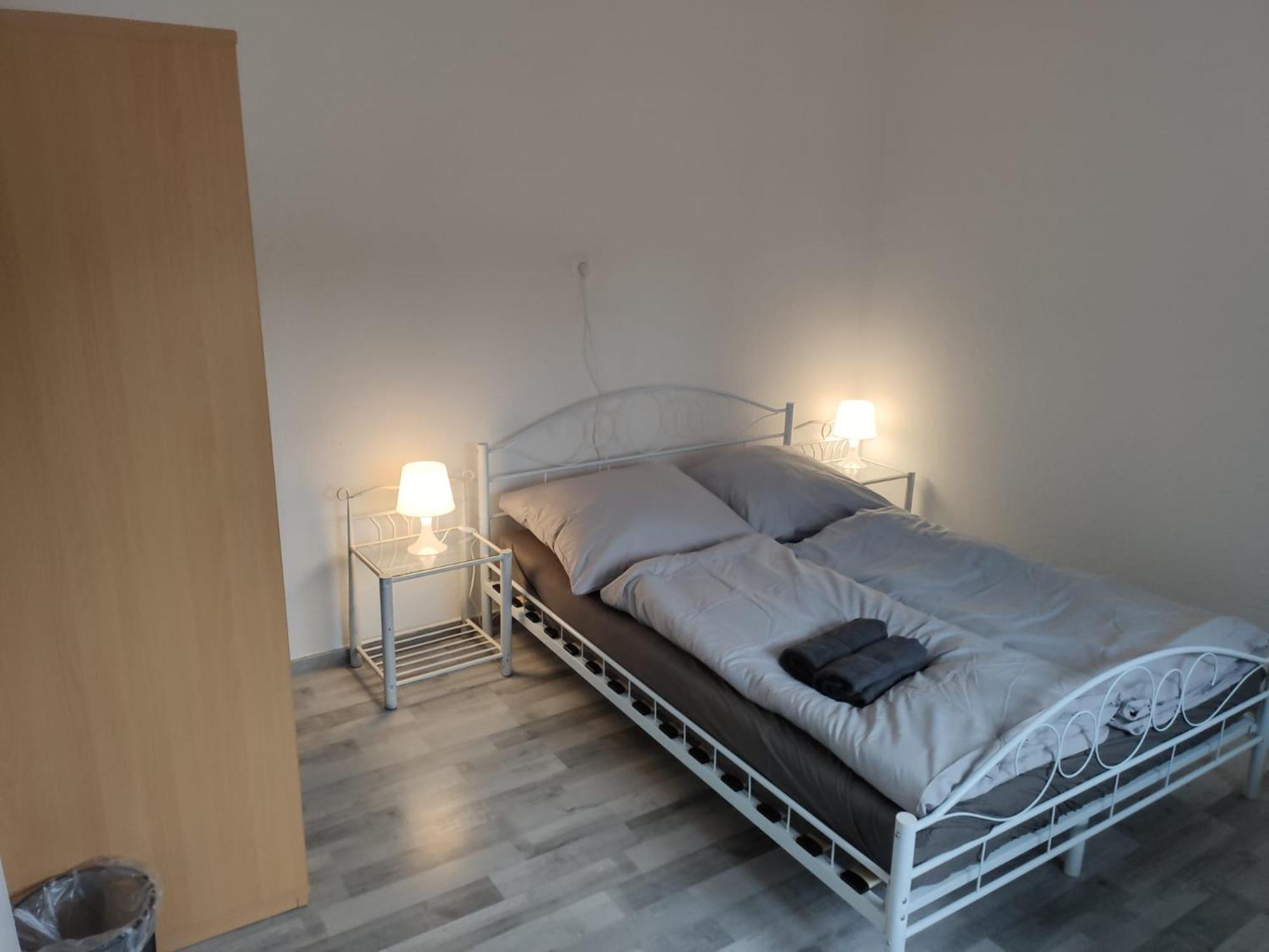 Schoenes Einfaches Zentrales Zimmer In Oldenburg Apartment Exterior photo