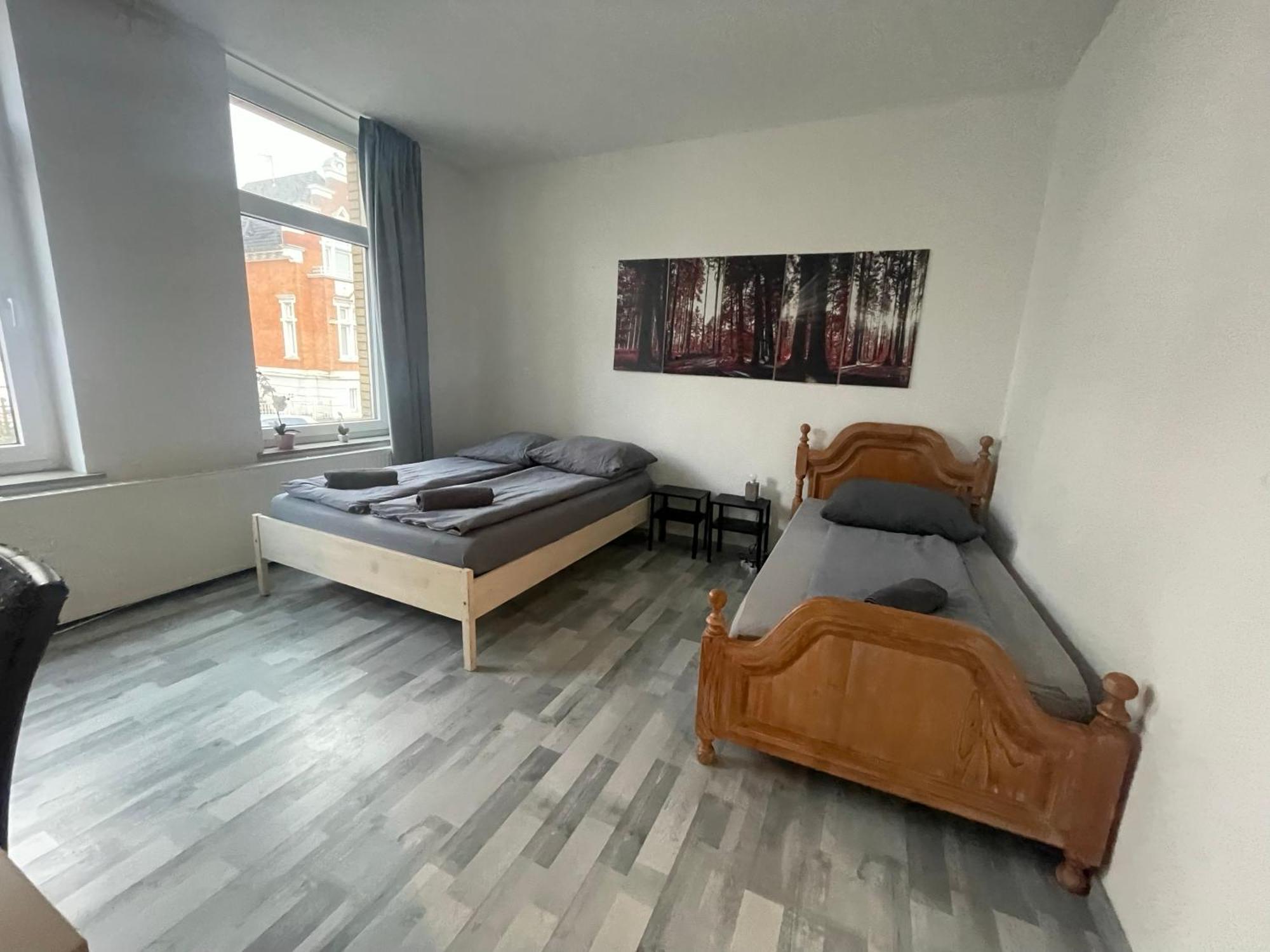 Schoenes Einfaches Zentrales Zimmer In Oldenburg Apartment Exterior photo